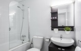 Resa Inn Lesseps Residence Hall Gracia Barcelona - Bathroom